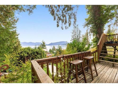 1833 North Road, Gibsons, BC 