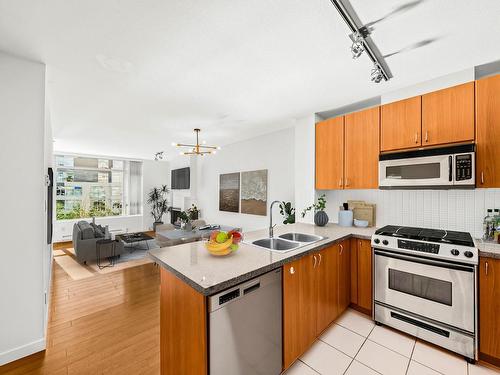 612 9266 University Crescent, Burnaby, BC 