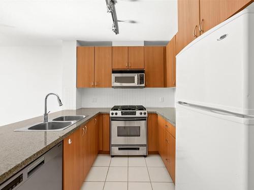 612 9266 University Crescent, Burnaby, BC 