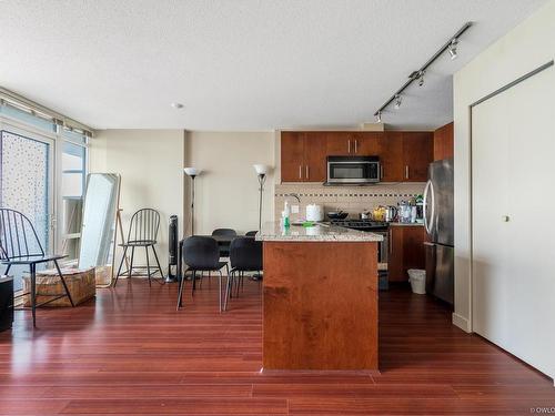 606 8280 Lansdowne Road, Richmond, BC 