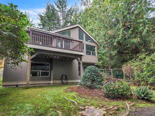 15 4055 Indian River Drive, North Vancouver, BC 