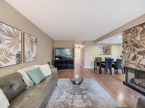 4738 Cedarglen Place, Burnaby, BC 