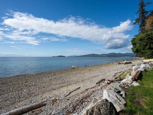 4893 Sunshine Coast Highway, Sechelt, BC 