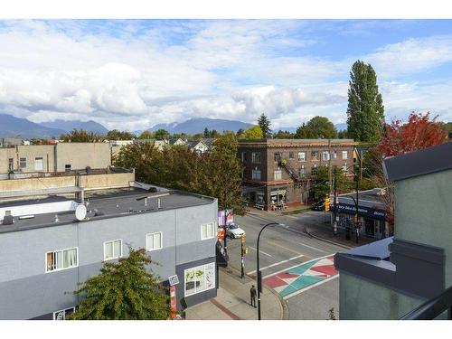 302 1688 E 4Th Avenue, Vancouver, BC 