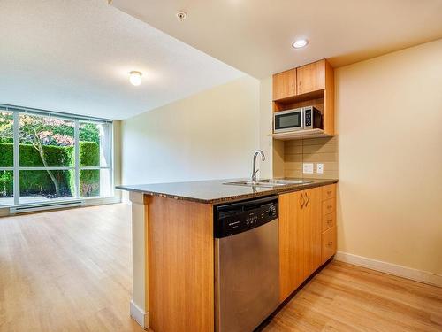 209 9232 University Crescent, Burnaby, BC 