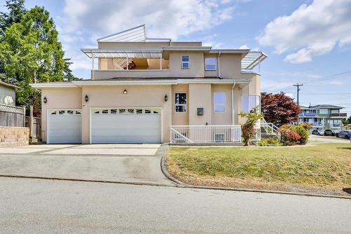 5309 Dundas Street, Burnaby, BC 