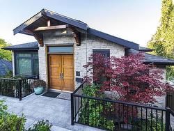 4578 PUGET DRIVE  Vancouver, BC V6L 2V8