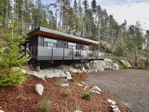 5782 Sargeant Bay Heights Road, Halfmoon Bay, BC 