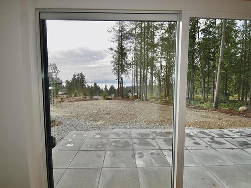 5790 Sargeant Bay Heights Road, Halfmoon Bay, BC 