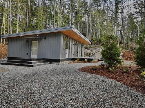 5790 Sargeant Bay Heights Road, Halfmoon Bay, BC 