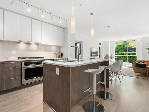 G5 625 E 3Rd Street, North Vancouver, BC 