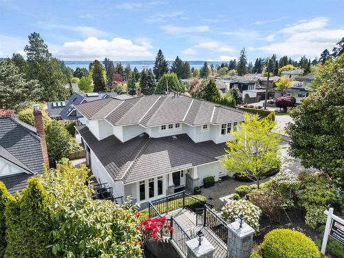 1398 Lawson Avenue, West Vancouver, BC 