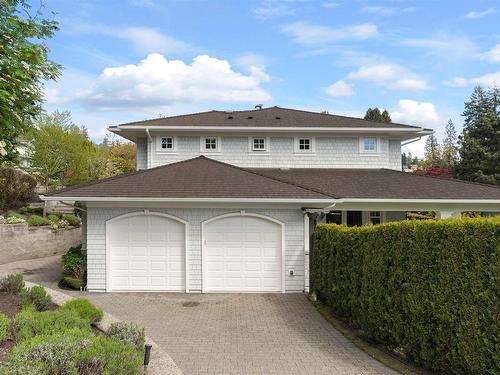 1398 Lawson Avenue, West Vancouver, BC 