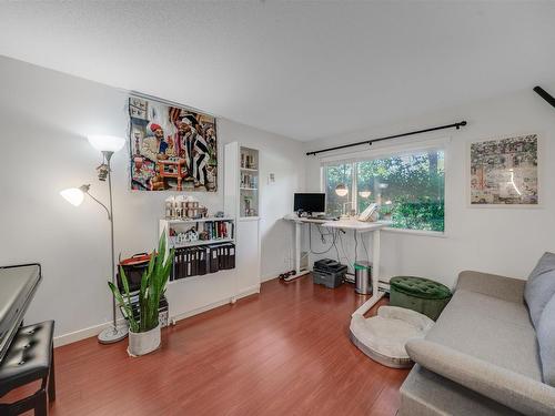 690 W 6Th Avenue, Vancouver, BC 