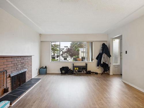 6345 Napier Street, Burnaby, BC 