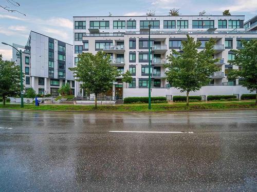 205 4932 Cambie Street, Vancouver, BC 