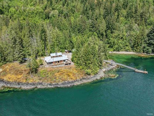 15781 East Egmont Shoreline, Egmont, BC 