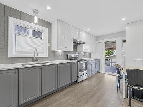 6683 Elliott Street, Vancouver, BC 