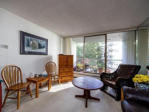 405 2024 Fullerton Avenue, North Vancouver, BC 