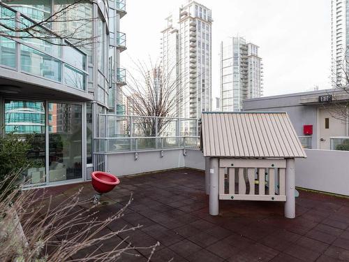 515 833 Homer Street, Vancouver, BC 