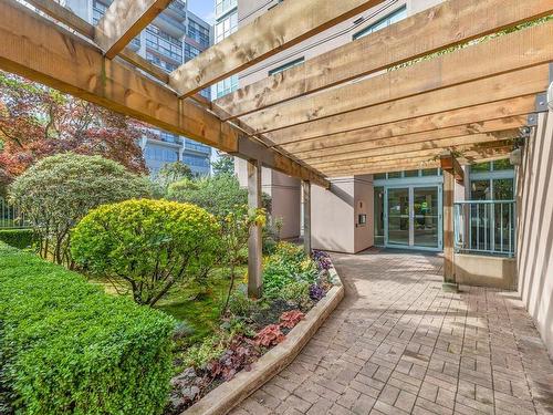 204 1555 Eastern Avenue, North Vancouver, BC 