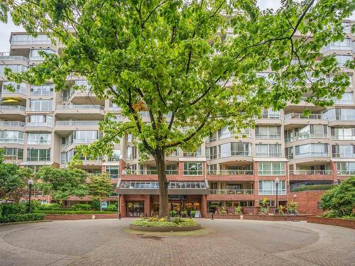 616 518 Moberly Road, Vancouver, BC 