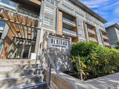 409 9877 University Crescent, Burnaby, BC 