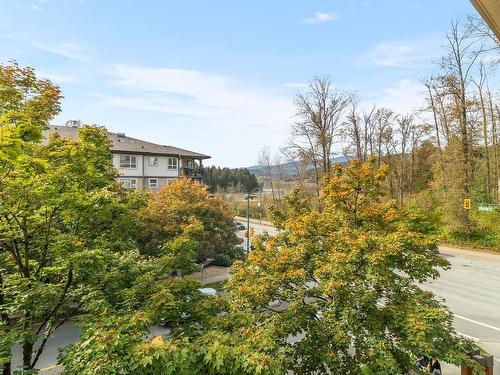 303 801 Klahanie Drive, Port Moody, BC 