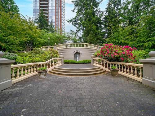 2101 7368 Sandborne Avenue, Burnaby, BC 