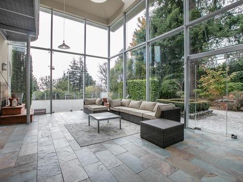 6220 Summit Avenue, West Vancouver, BC 