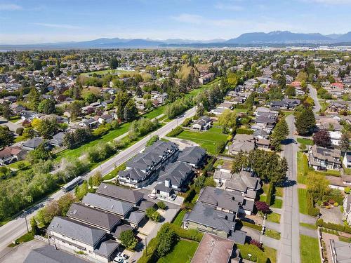 1 8620 Railway Avenue, Richmond, BC 