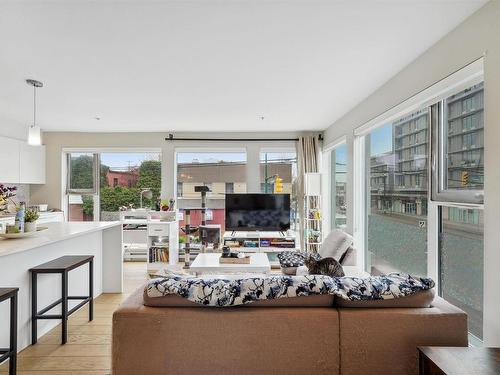 202 2508 Fraser Street, Vancouver, BC 