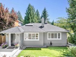 6412 WELLINGTON AVENUE  West Vancouver, BC V7W 2H6