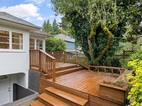 1561 Jefferson Avenue, West Vancouver, BC 