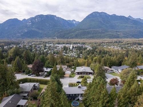 40402 Ayr Drive, Squamish, BC 