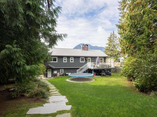 40402 Ayr Drive, Squamish, BC 