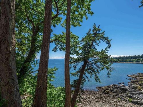 7339 Belle Road, Halfmoon Bay, BC 