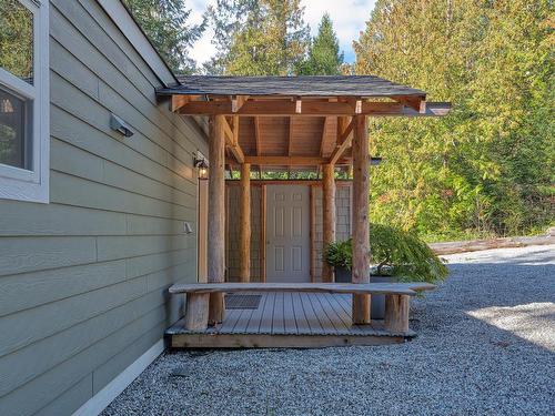 7339 Belle Road, Halfmoon Bay, BC 