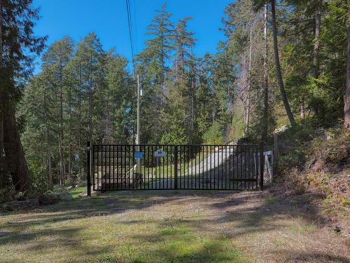 7339 Belle Road, Halfmoon Bay, BC 