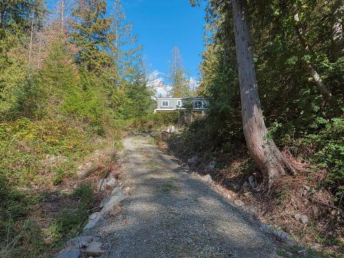 7339 Belle Road, Halfmoon Bay, BC 