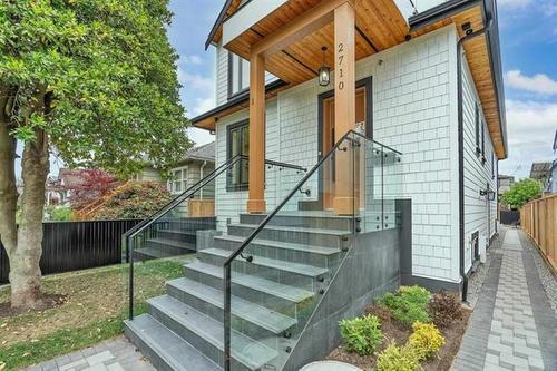 1 2710 E 1St Avenue, Vancouver, BC 