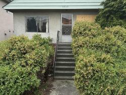 5617 RUPERT STREET  Vancouver, BC V5R 2K4