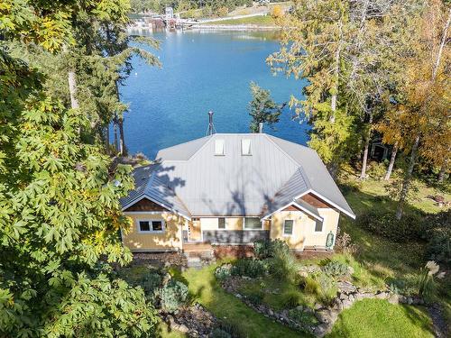 225 Mariners Way, Mayne Island, BC 