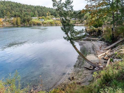 225 Mariners Way, Mayne Island, BC 