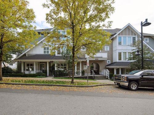 321 618 Langside Avenue, Coquitlam, BC 