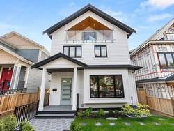 2252 E 11TH AVENUE  Vancouver, BC V5N 1Z6