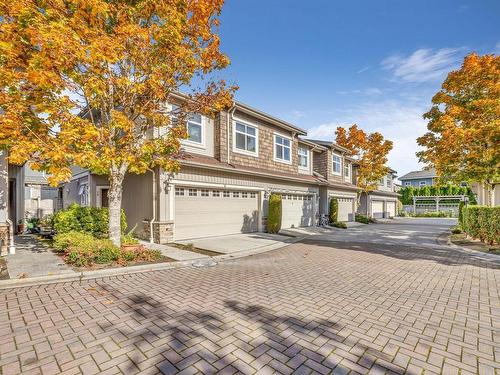 16 8600 No.3 Road, Richmond, BC 