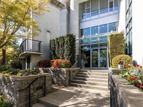 1003 583 Beach Crescent, Vancouver, BC 