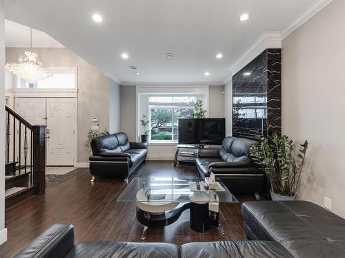 5615 Neville Street, Burnaby, BC 