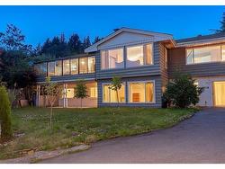 1181 CHARTWELL DRIVE  West Vancouver, BC V7S 2R1